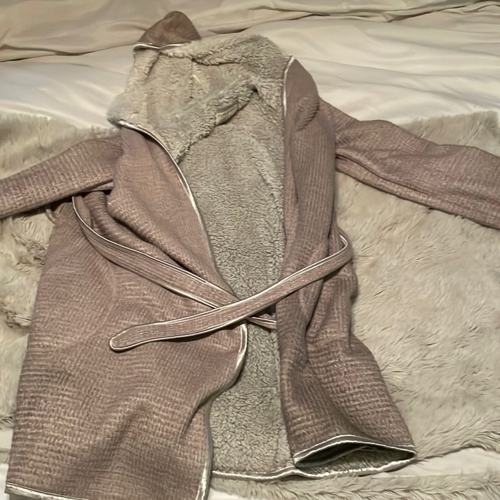 Never worn Anthropologie Robe!